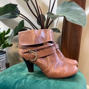 Brown boho style heel booties size 6.5